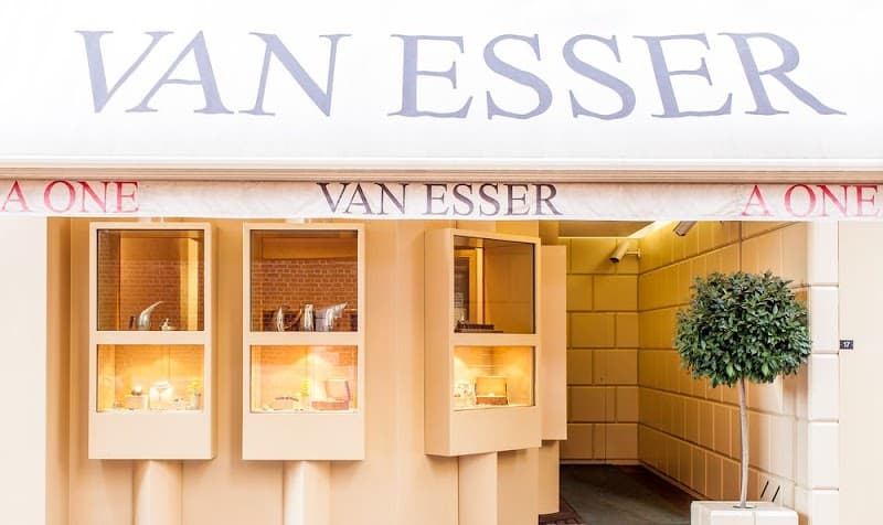 Van Esser